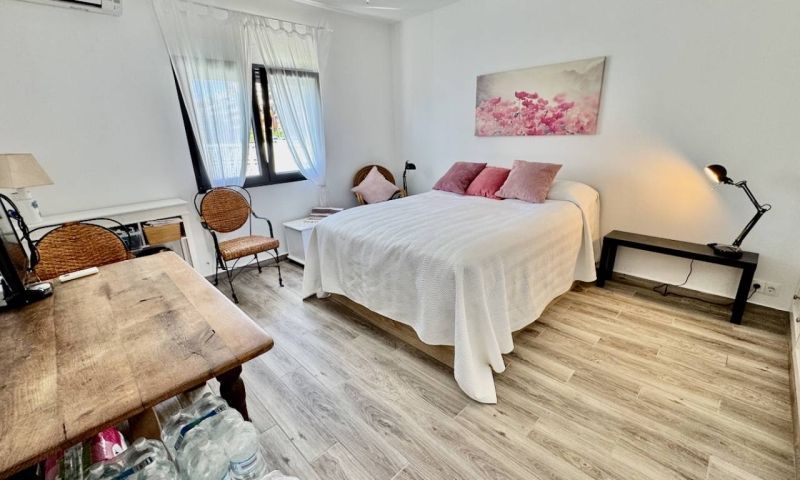 Sale - Apartments - Punta Prima