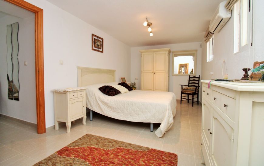 Sale - Villa - Villamartin