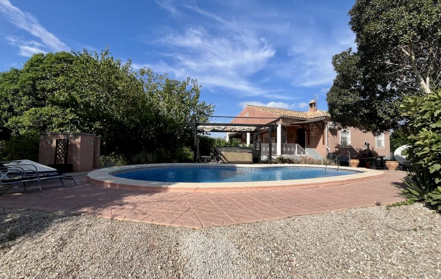 Sale - Villa - Orihuela