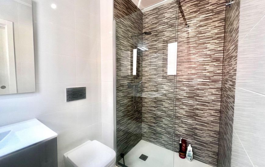 Sale - Villa - Torrevieja