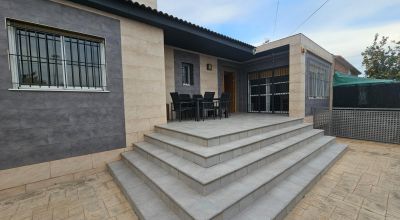 Villa - Sale - Torrevieja - Torrevieja