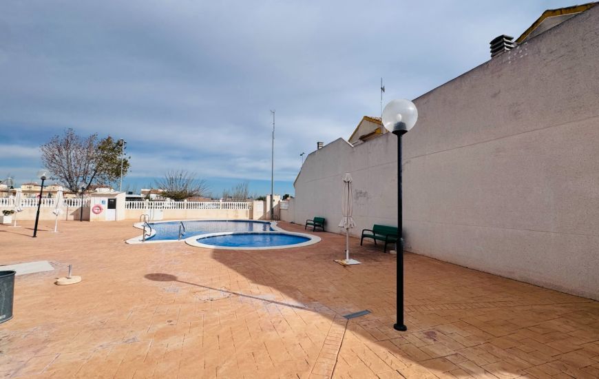 Sale - Townhouse - Daya Nueva