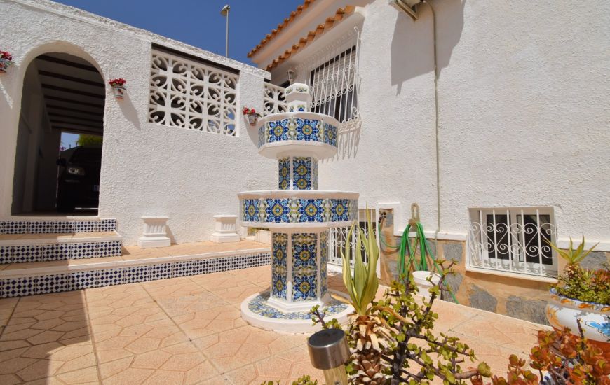 Sale - Villa - Orihuela Costa