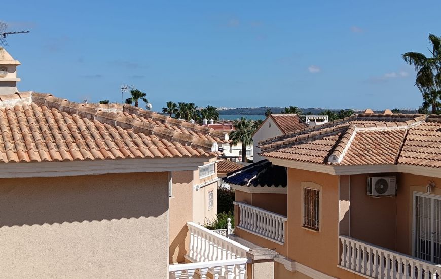 Sale - Half Vrijstaand Huis - Ciudad Quesada