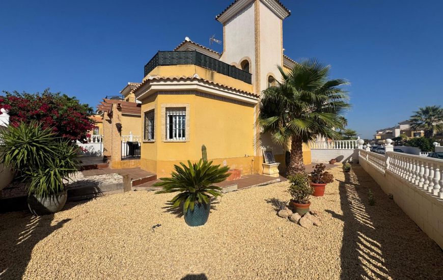 Sale - Villa - Algorfa