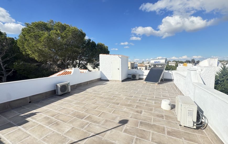 Sale - Villa - Villamartin