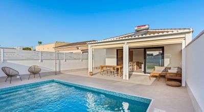 Villa - Sale - Torrevieja - Torrevieja