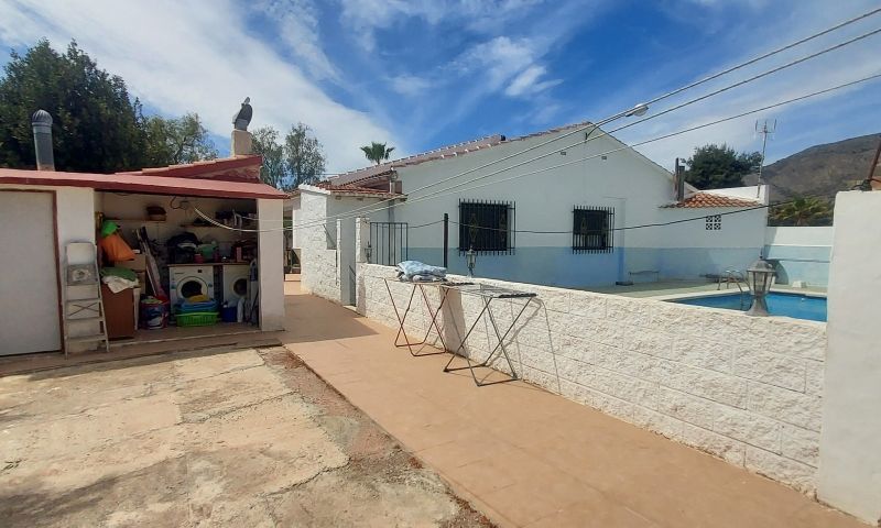 Venta - Villa - Hondón de las Nieves