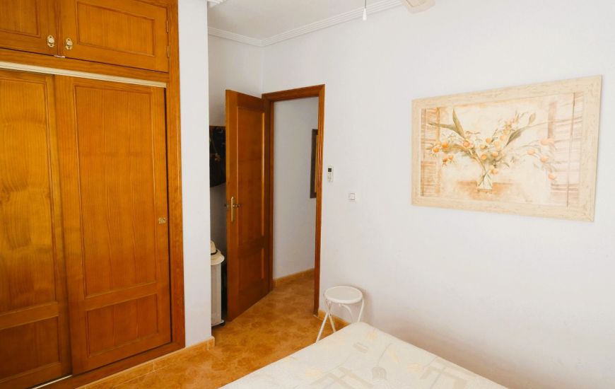 Sale - Link-Detached Villa - Torrevieja