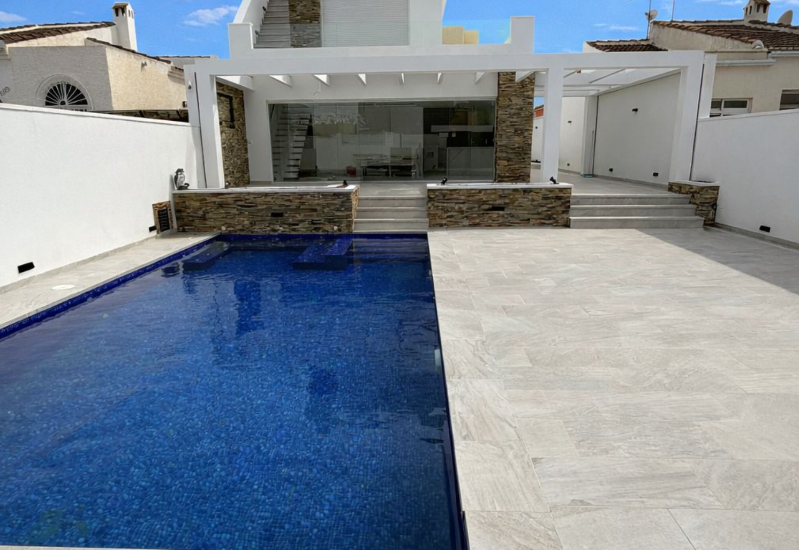 Sale - Villa - Torrevieja