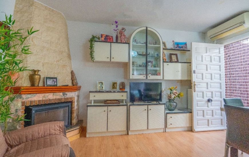 Sale - Adosado - Torrevieja