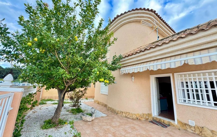 Venta - Villa - Torrevieja