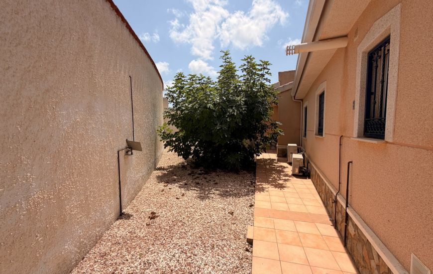Sale - Villa Detached - Ciudad Quesada