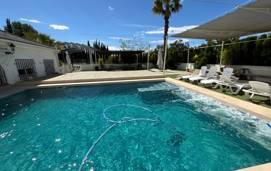 Sale - Country Property - Sax