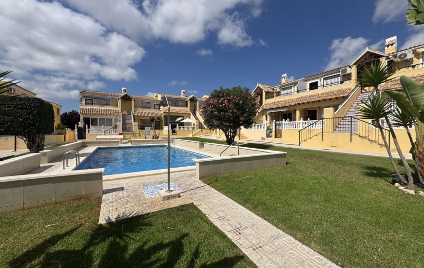 Sale - Apartments - Villamartin