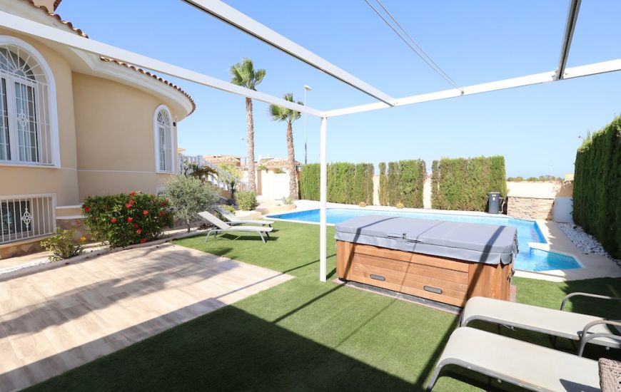 Sale - Villa - Ciudad Quesada