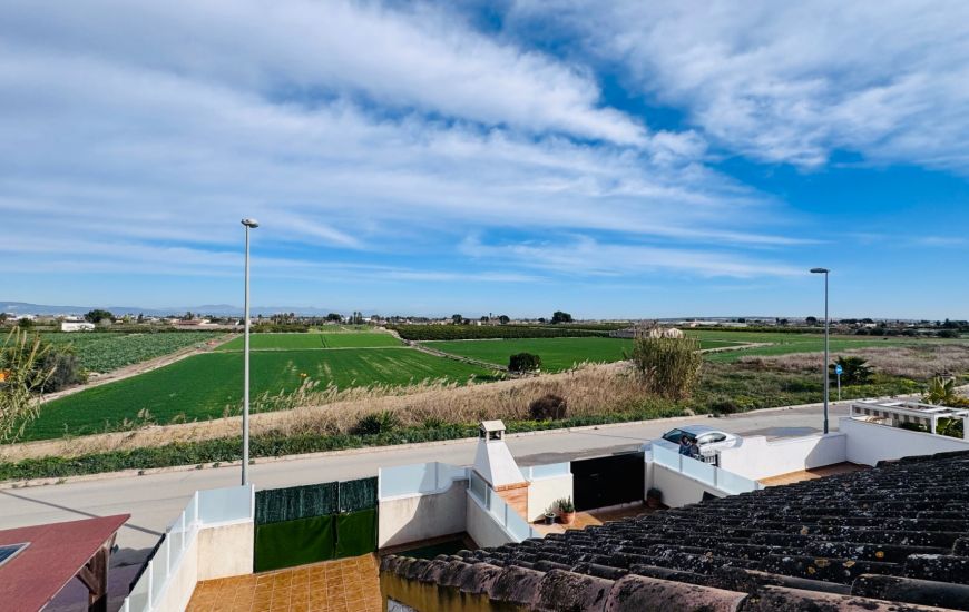 Sale - Townhouse - Daya Nueva