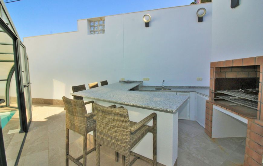 Sale - Villa - Villamartin