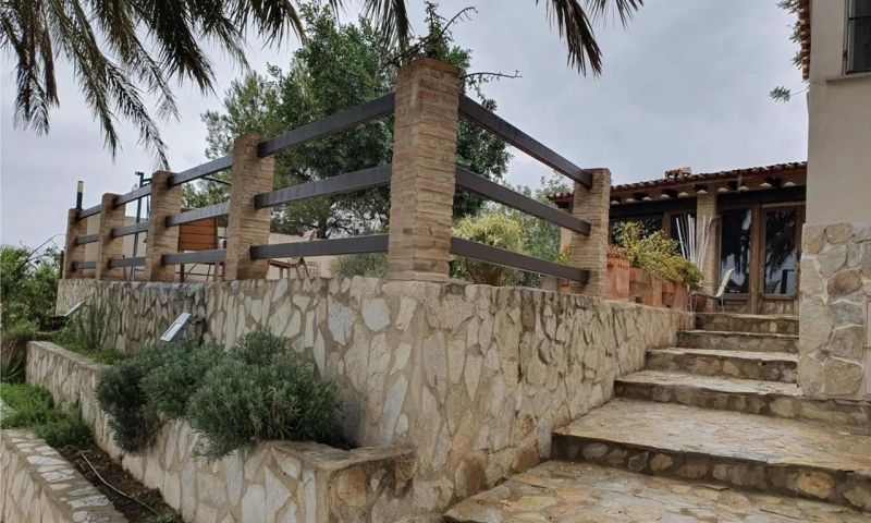 Sale - Villa - Alberic