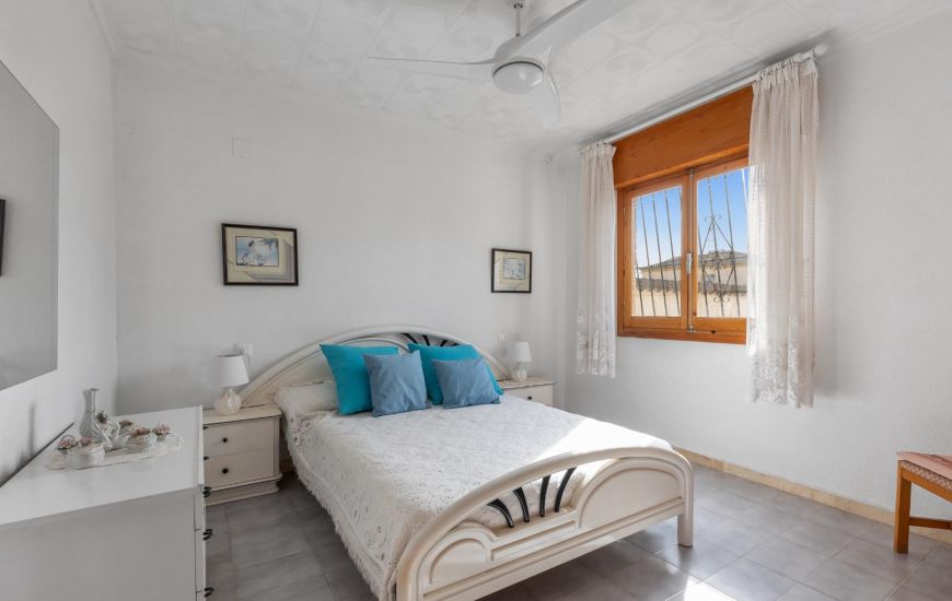 Sale - Villa - Torrevieja