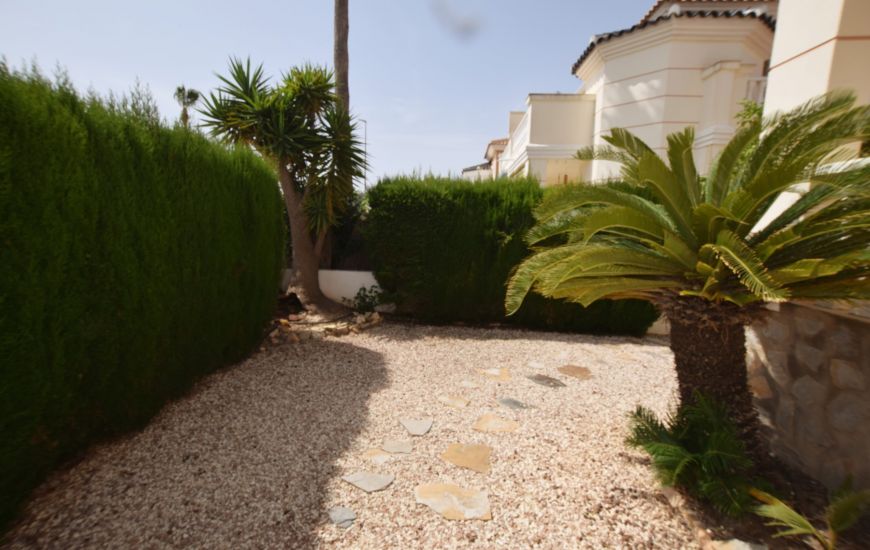 Sale - Half Vrijstaand Huis - Ciudad Quesada