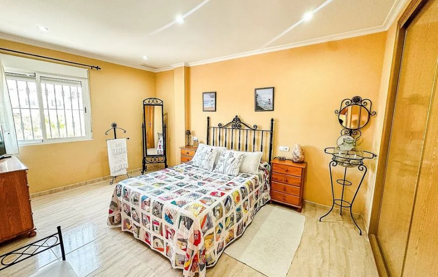 Sale - Rijtjeshuis - Hondon de los Frailes