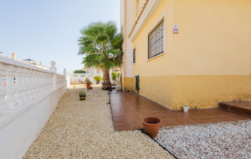 Sale - Villa - Algorfa