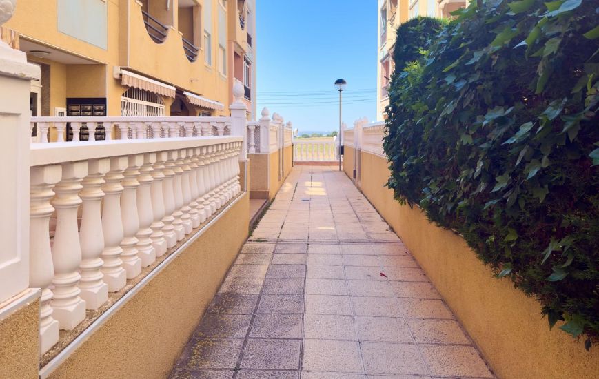Venta - Ground Floor - Torrevieja