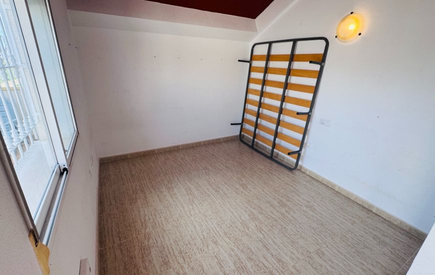 Sale - Townhouse - Daya Nueva