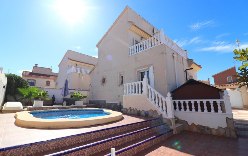 Sale - Villa - Benimar