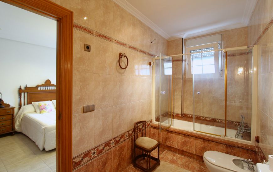 Sale - Commercieel - Jacarilla