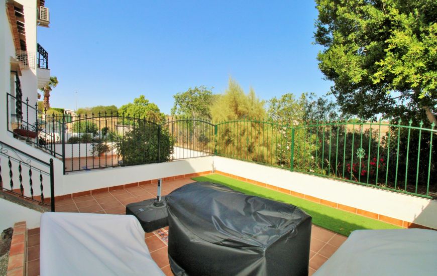 Sale - Rijtjeshuis - Villamartin