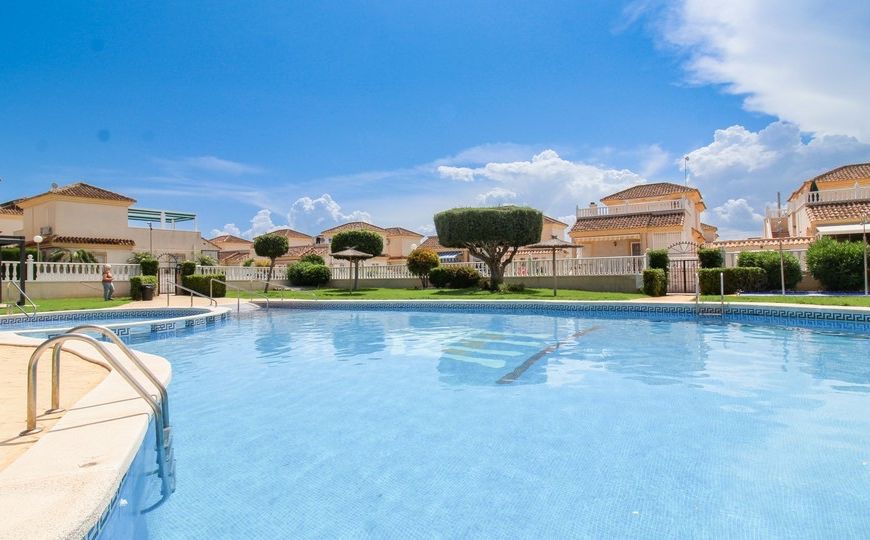Sale - Villa - Algorfa