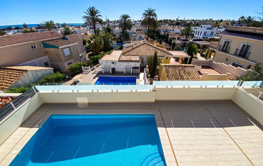 Sale - Villa - La Zenia