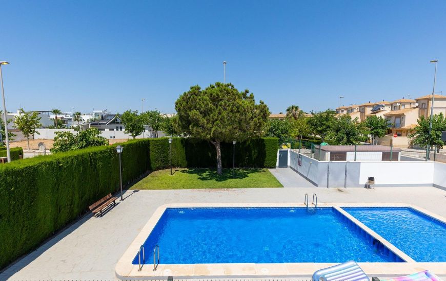 Sale - Villa - Pilar de la Horadada