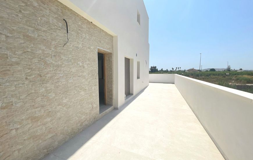 Sale - Semi Detached - Daya Nueva