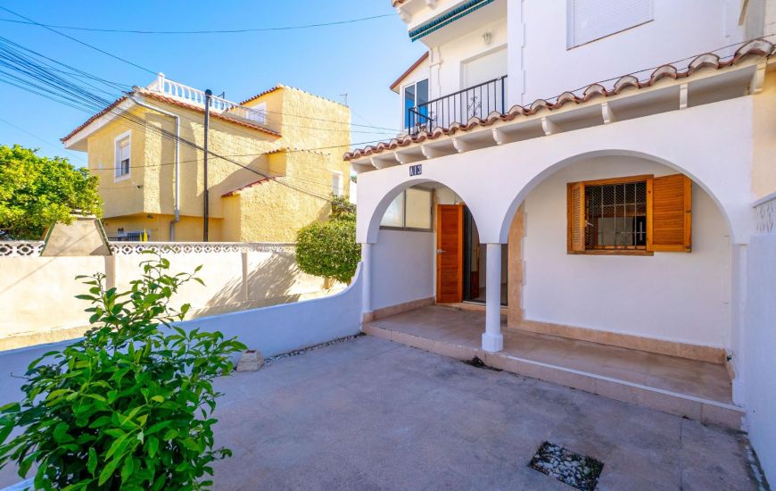 Venta - Ground Floor - Torrevieja