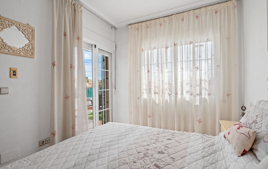 Sale - Villa - Algorfa
