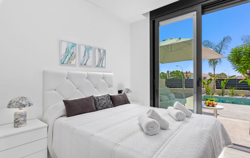 Sale - Villa - El Campello