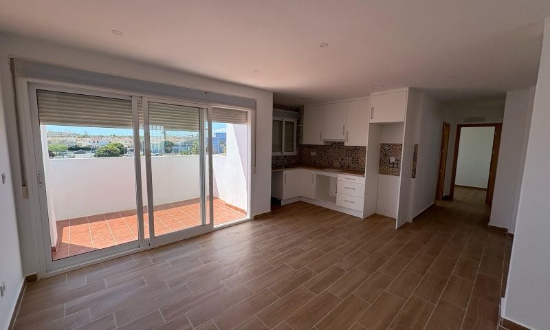 Sale - Apartments - Los Altos
