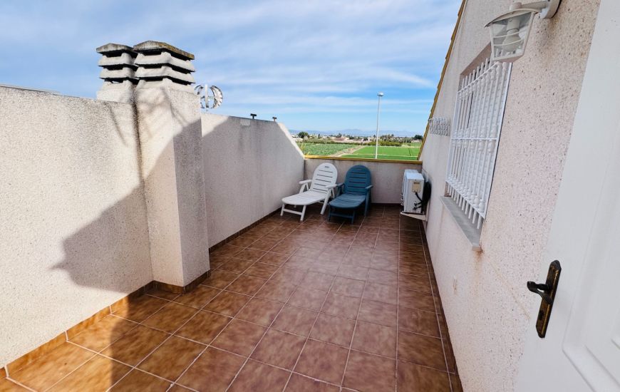 Sale - Townhouse - Daya Nueva