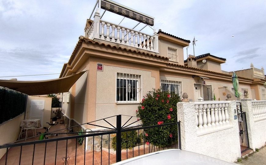 Sale - Half Vrijstaand Huis - Ciudad Quesada
