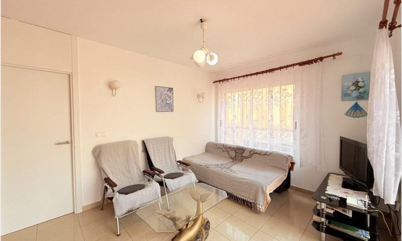Sale - Apartments - 