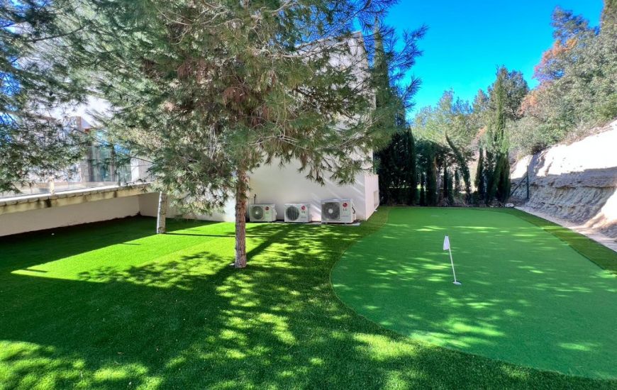 Venta - Villa - Las Colinas