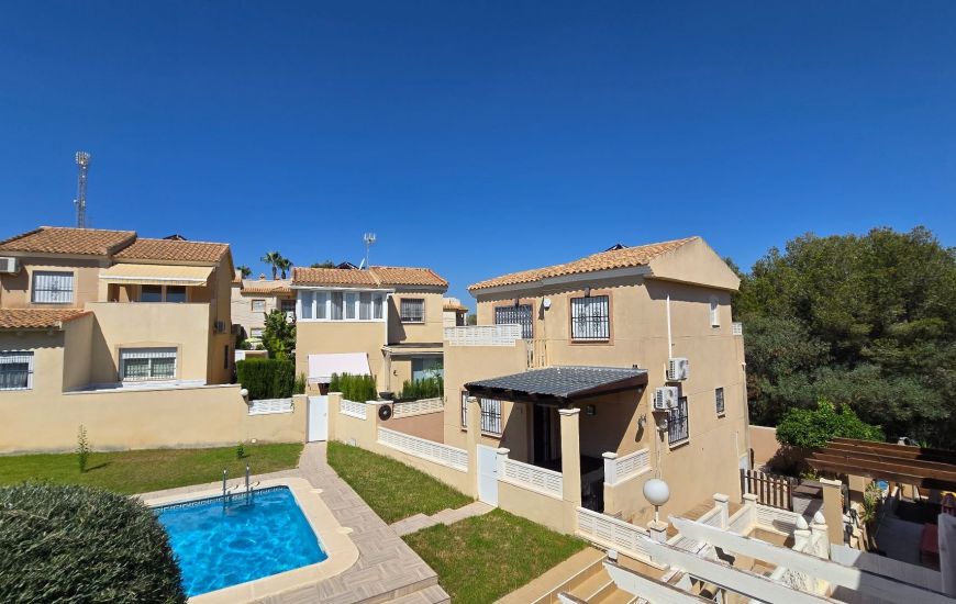 Sale - Villa - Orihuela Costa