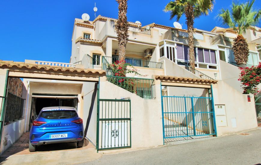 Sale - Rijtjeshuis - Villamartin