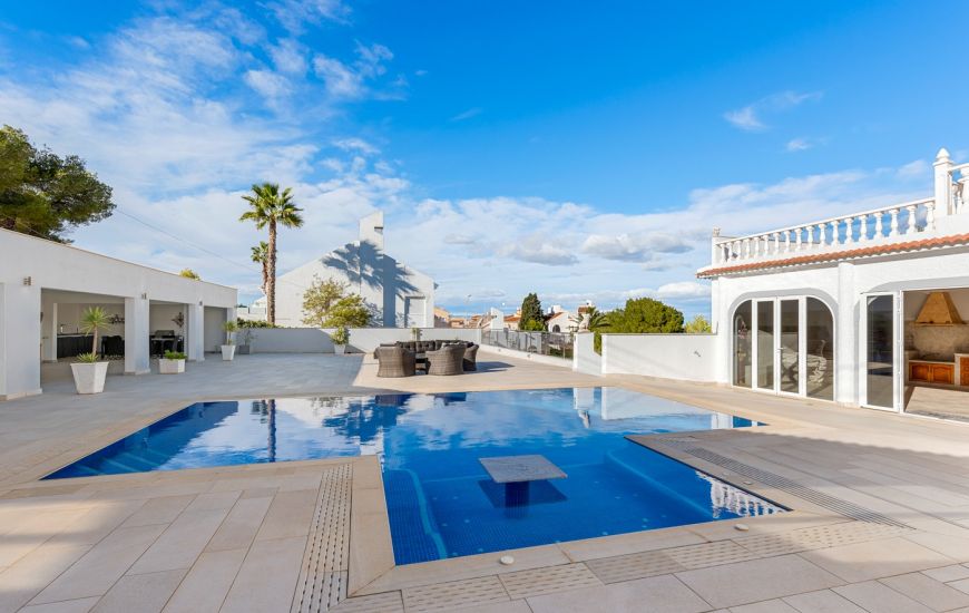 Venta - Villa - San Miguel de Salinas