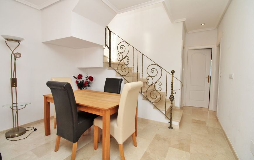 Sale - Rijtjeshuis - Villamartin