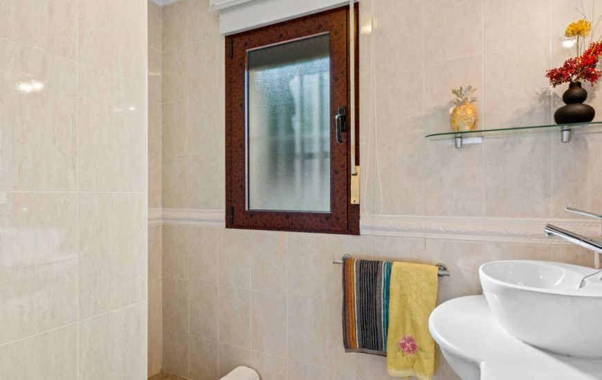 Venta - Villa - Algorfa