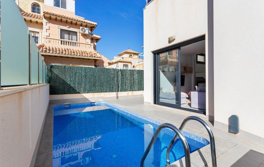 Venta - Villa - Torrevieja